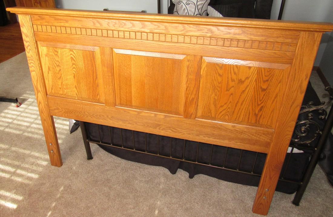 Oak Queen Size Bed Headboard: Approx 64 1/2" x 45 1/2" tall