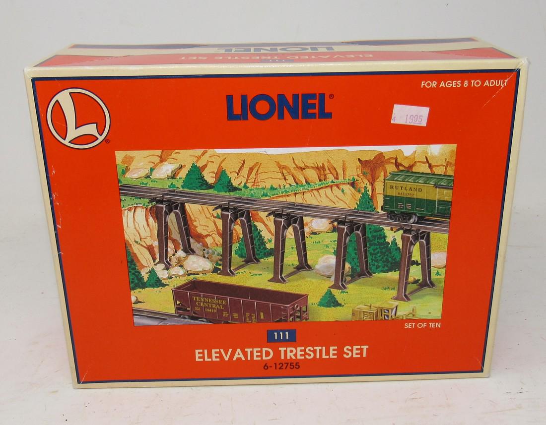 Lionel 111 Elevated Train Trestle Set: Getting all in box
