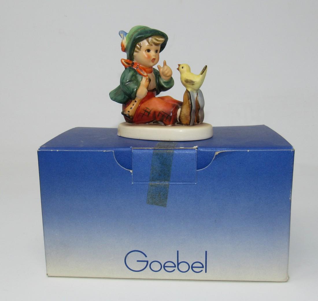 Goebel 63 Singing Lessons: Approx 3 1/4" tall.
