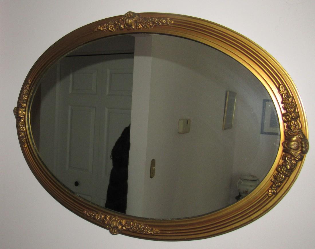 Oval Gold Gilt Mirror: Approx 18" x 26 1/2"
