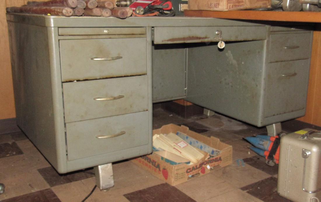 Vintage Art Metal Desk: Approx 30" x 60" does not include items on top