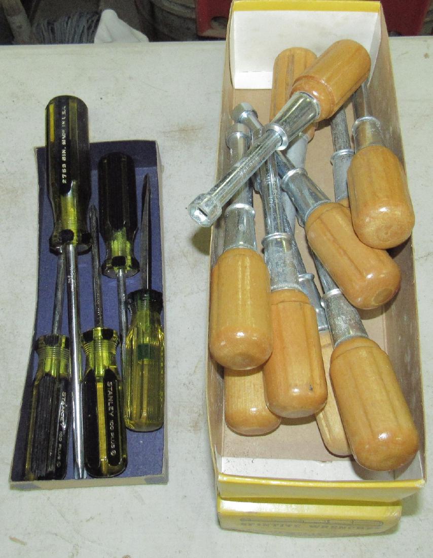 5 Stanley Screwdrivers 10 Walden Spintite Wrenches: Screwdrivers and nut drivers