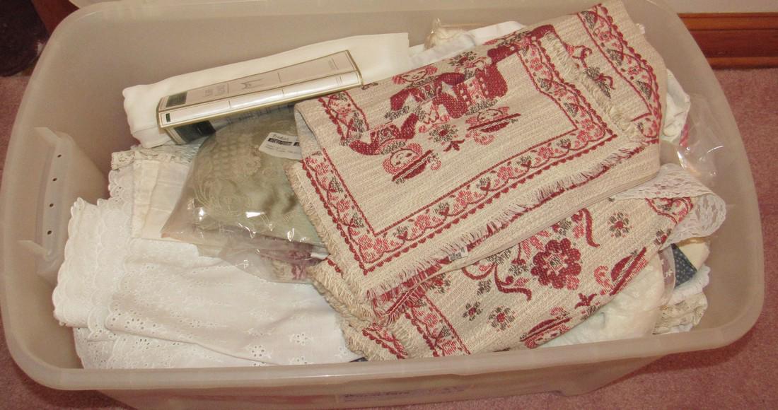 Misc Linens and Tote: Getting all in tote.