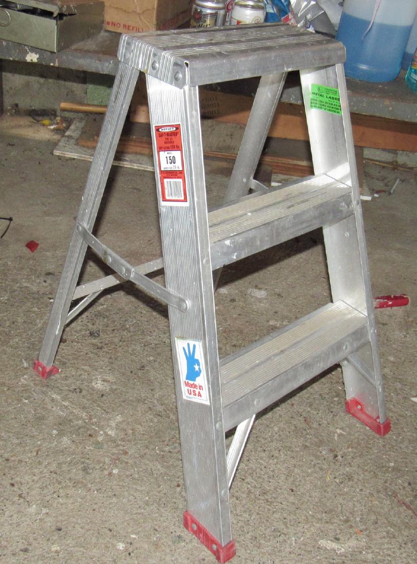 Werner Model 150 26 inch Step Ladder: 26" aluminum ladder