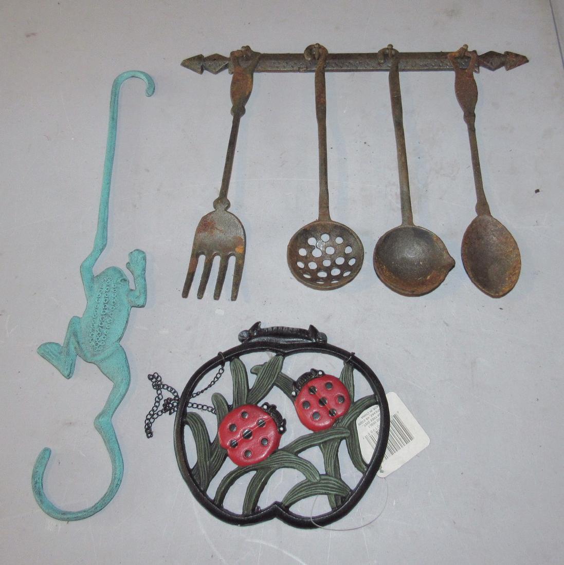 Cast Iron Utensil Wall Hangings Lady Bug and Aluminum: Frog is approx 17" long.