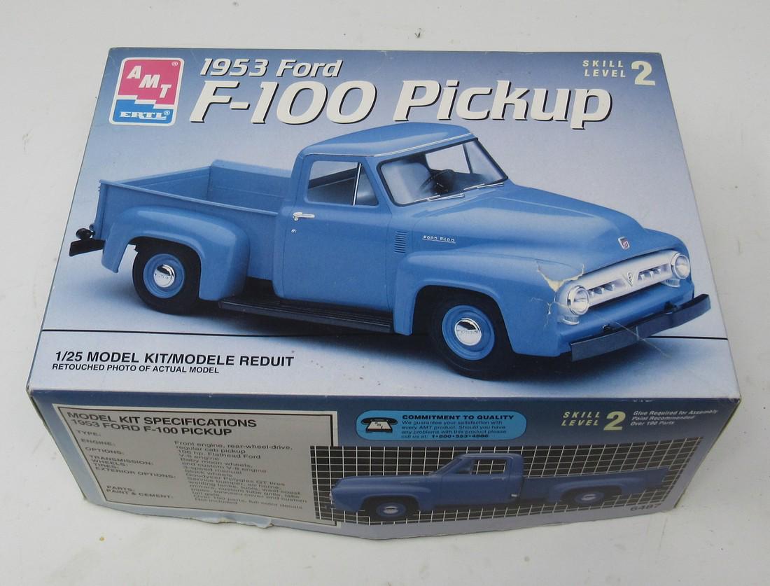 AMT 1953 Ford F-100 Pick up Model: We do not guarantee all parts are in box. Getting all pictured