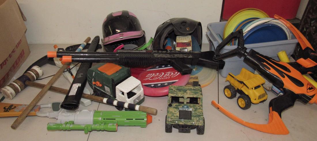 Kids Toys Nerf Guns: Getting all pictured.