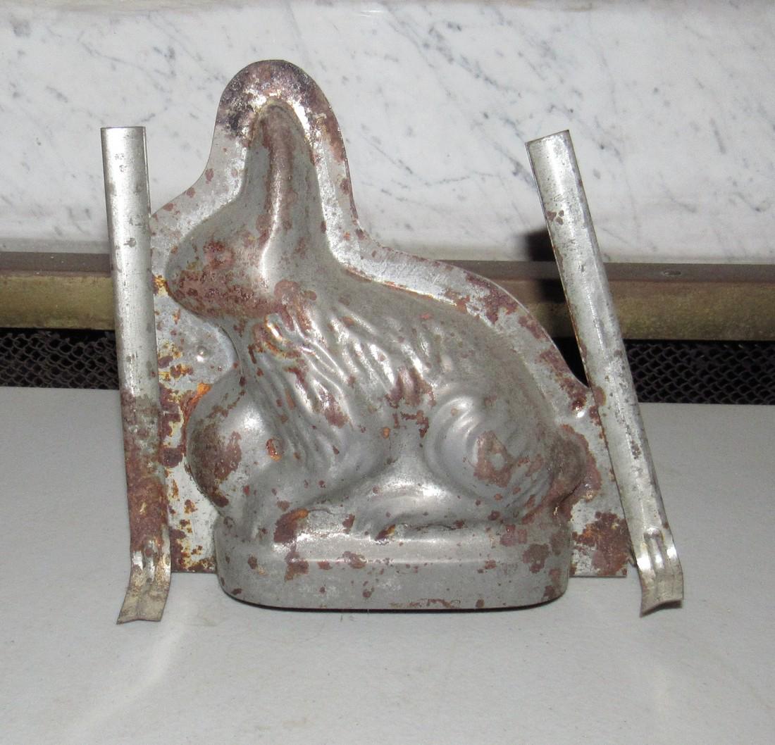 Tin Rabbit Mold: Approx 7" tall