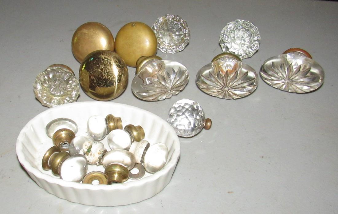Antique Brass and Glass Doorknobs and Drawer Pulls: Getting all pictured