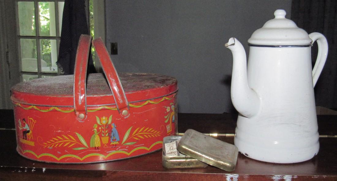 Agate Teapot Tin Cloth Sharps/Needles: Getting all pictured. Teapot is approx 9 1/2" tall