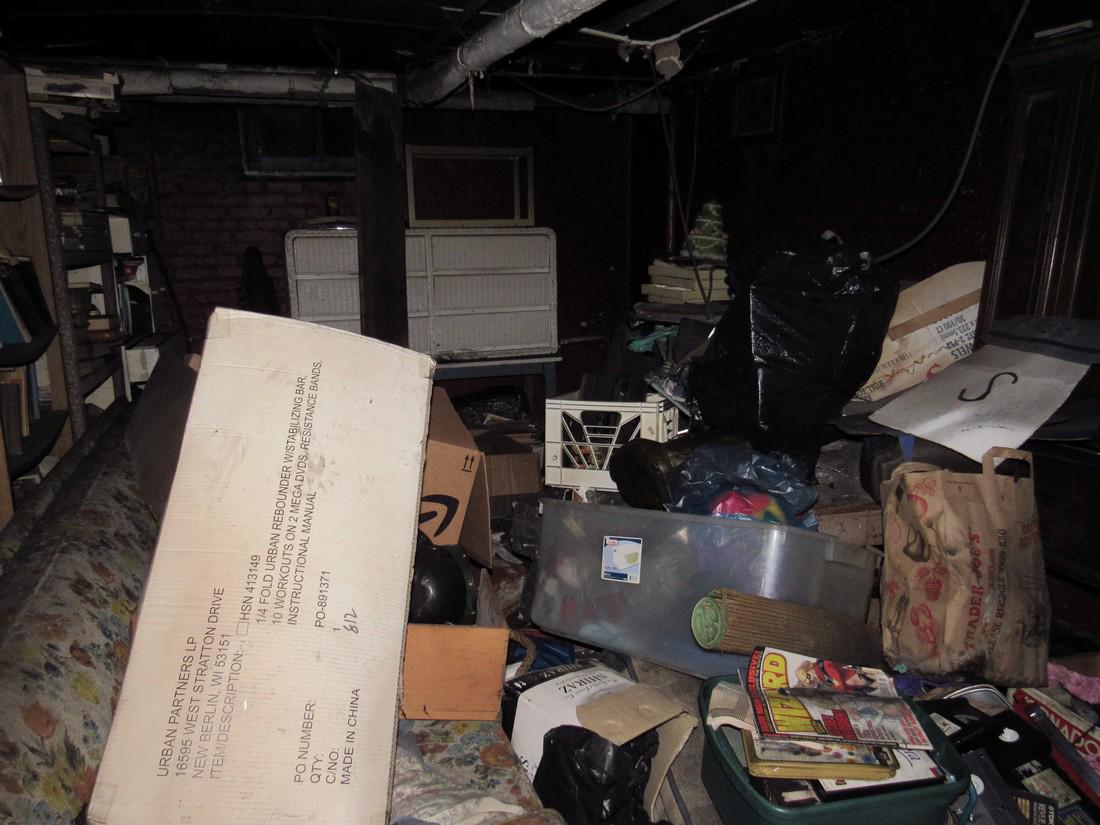 Books VHS Tapes Videogames: Getting all pictured