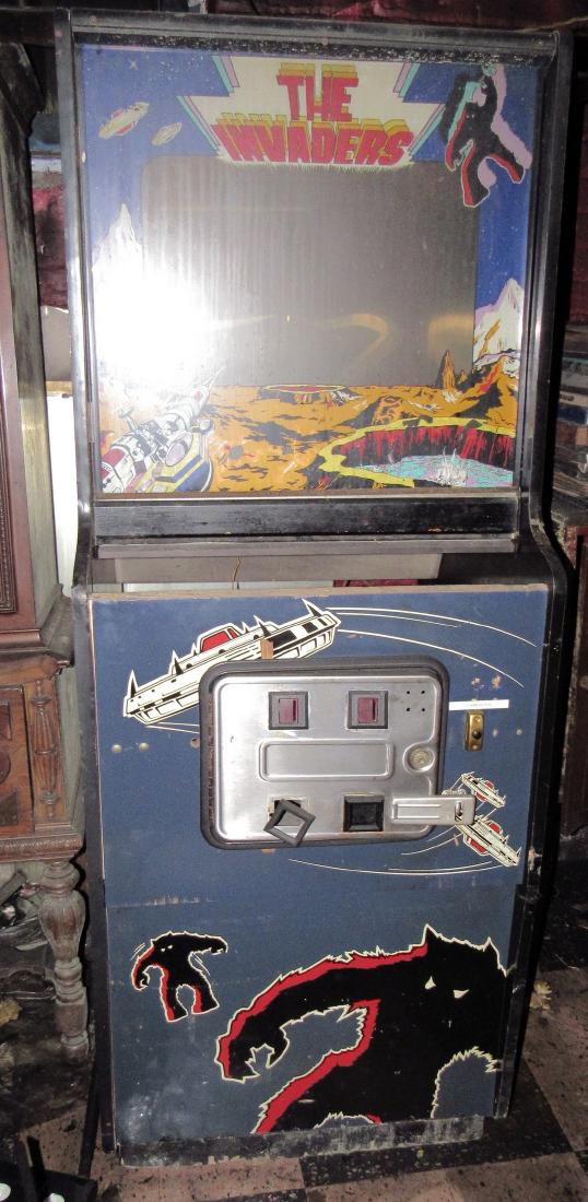 The Invaders Video Arcade Game Cabinet: Approx 25 1/2" x 29" x 66" tall