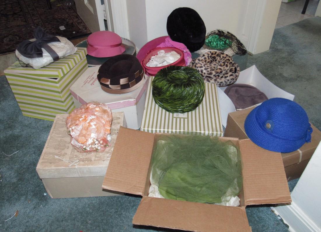 Vintage Women's Hats and Boxes: Getting all pictured