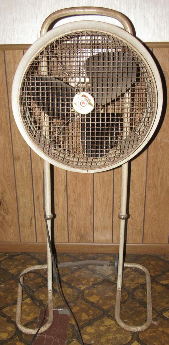 Vintage Westinghouse Mobilaire Floor Fan (1 of 3)