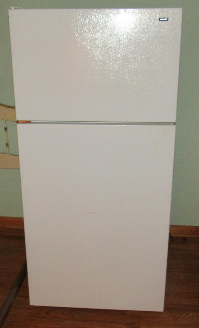 Hotpoint Refrigerator (1 of 2)