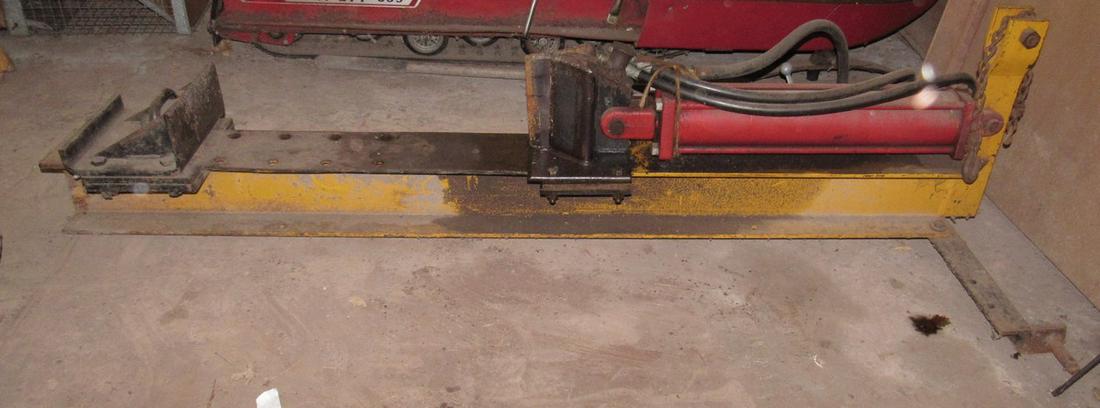 3 Point Hitch Log Splitter (1 of 5)