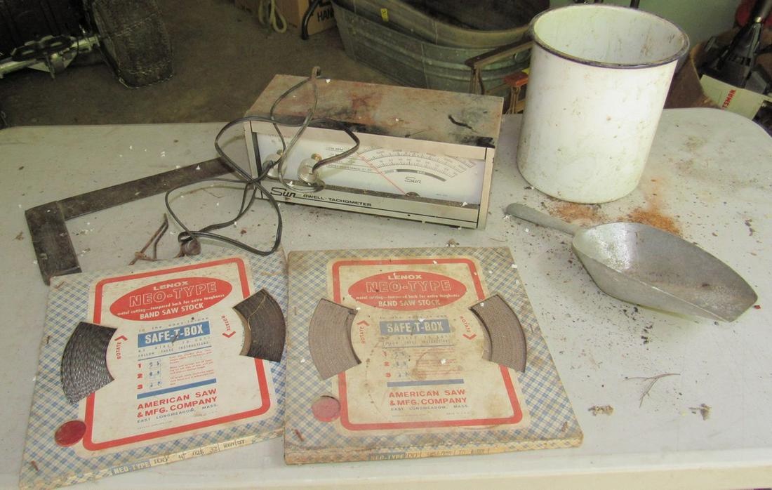 Band Saw Stock Sun Owell Tachometer Feed Scoop Antique: Getting all pictured on table
