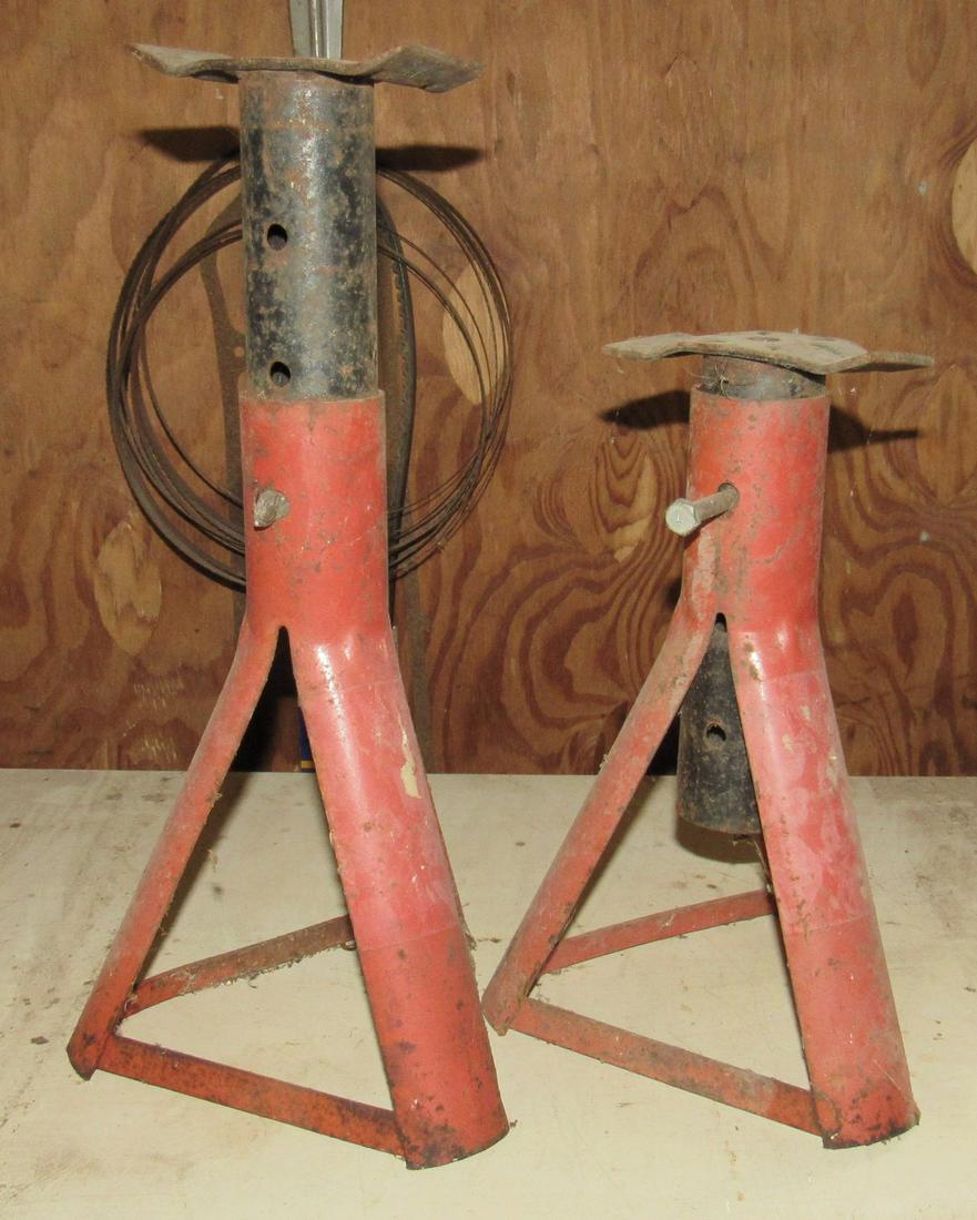 2 Light Duty Jack Stands (1 of 1)