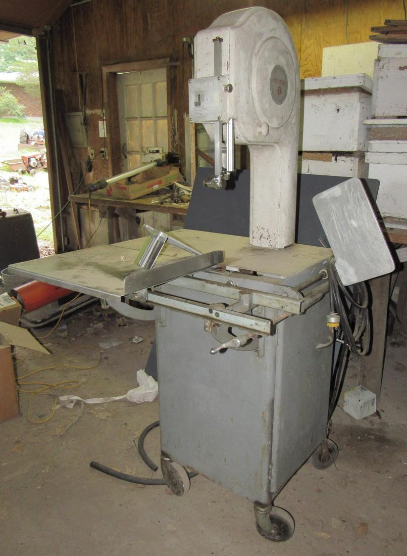 Toledo Meat Bandsaw (1 of 5)