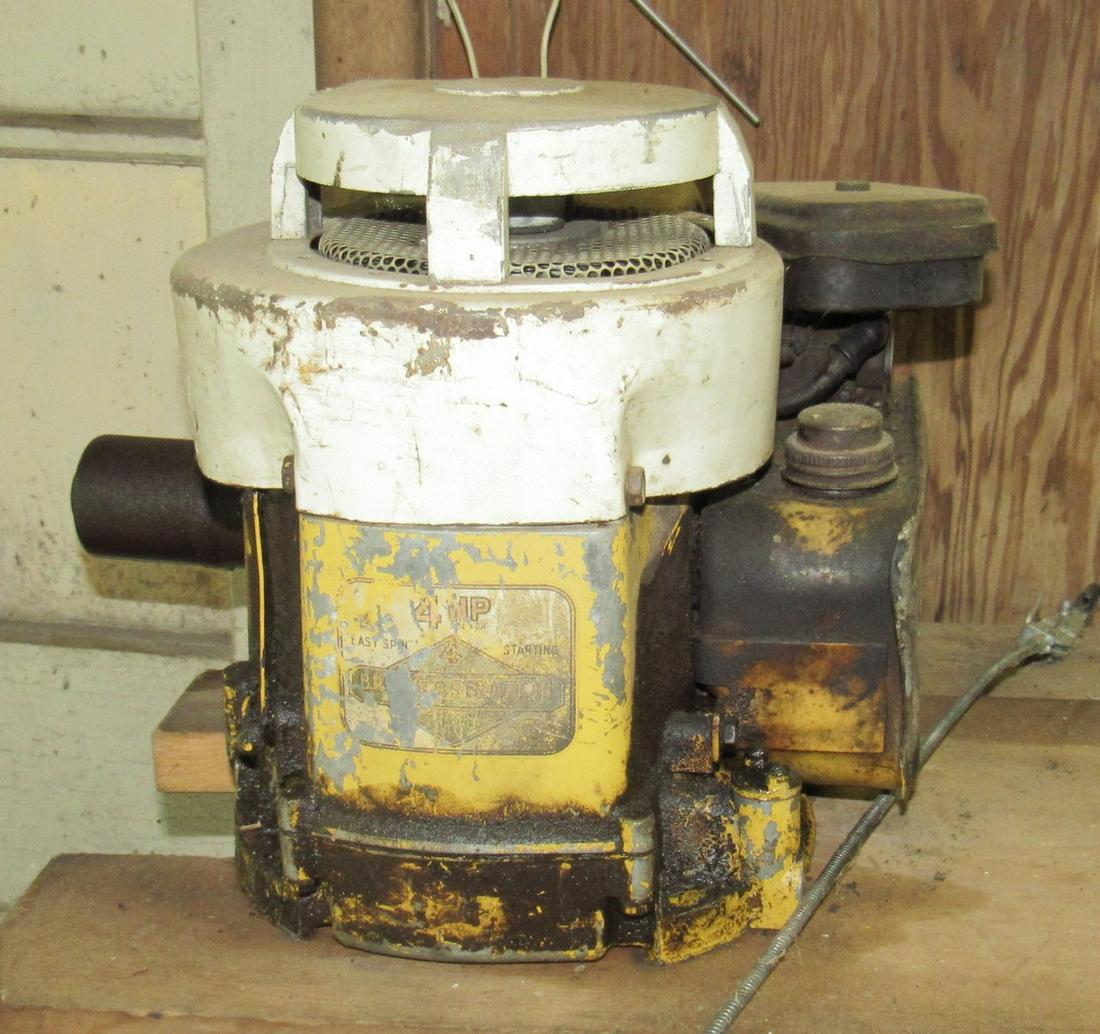 Briggs and Stratton 4 Hp Engine (1 of 2)