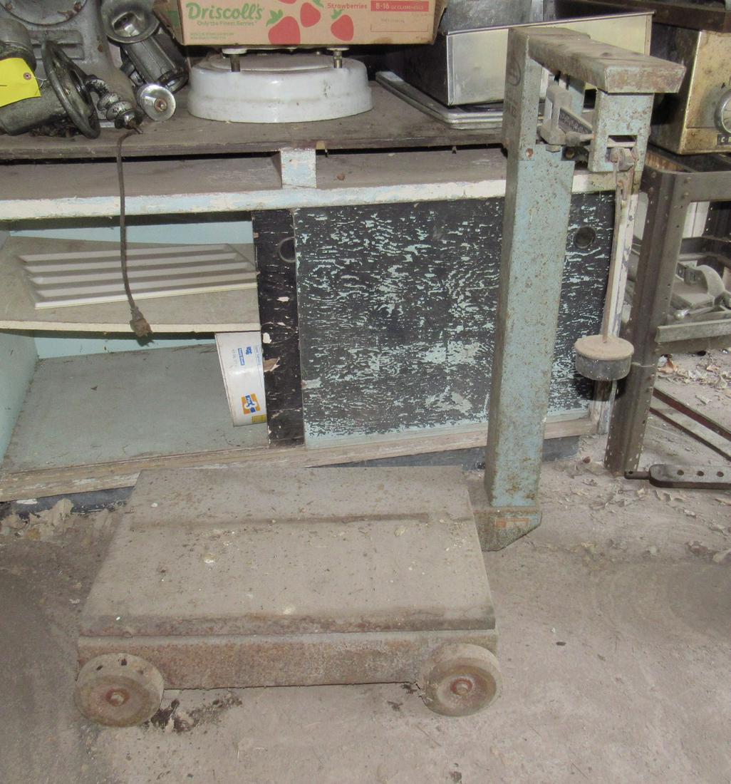 Howe Richardson Floor Scale (1 of 5)