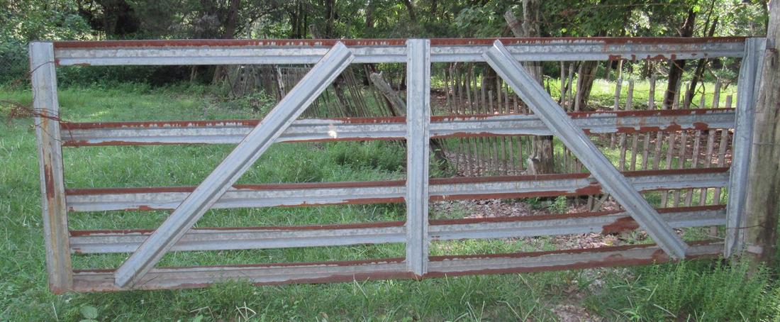 6 Never Sag Livestock Gates (1 of 5)