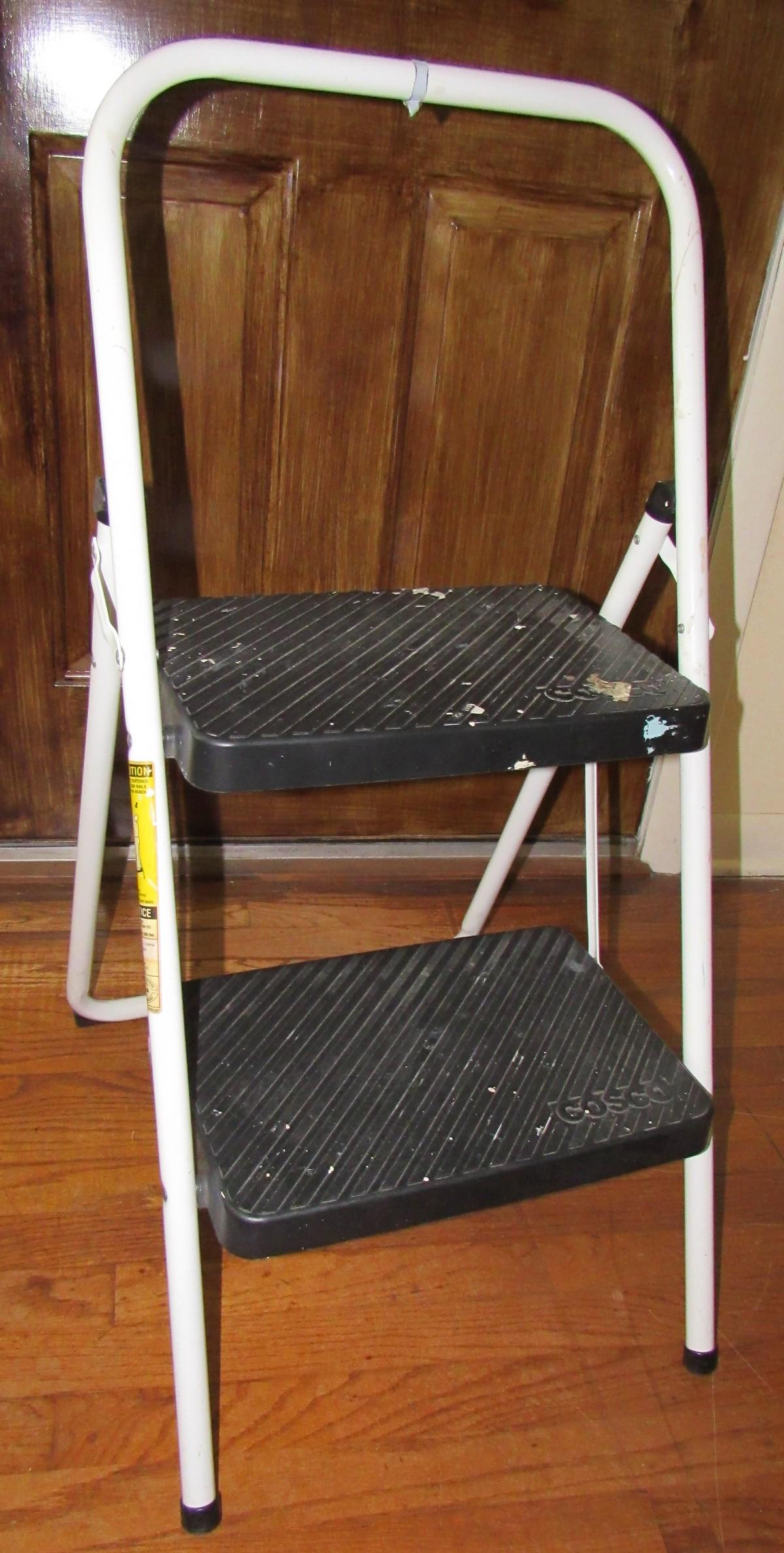 Cosco Step Stool: Has paint on steps