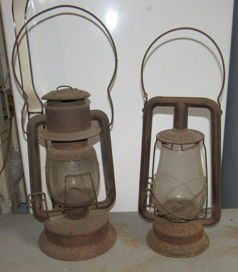 Rayo Cold Blast Barn Railroad Lantern: Getting both