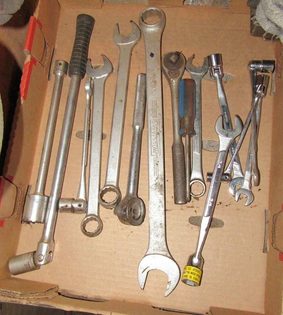 Wrenches Breaker Bars Rachets Tools: Getting all pictured in box