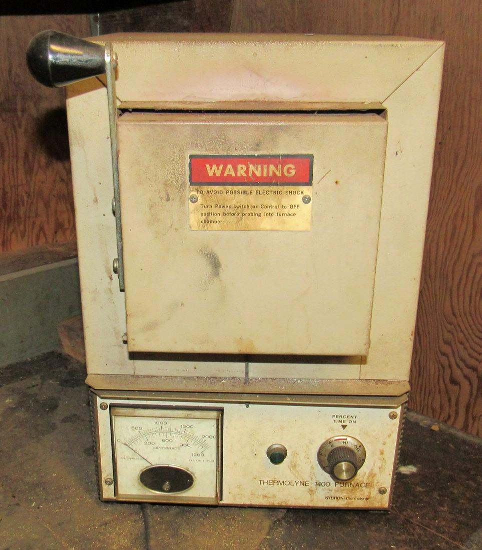 Thermolyne 1400 Furnace: Approx 9" x 9 1/2" x 14 1/2" tall