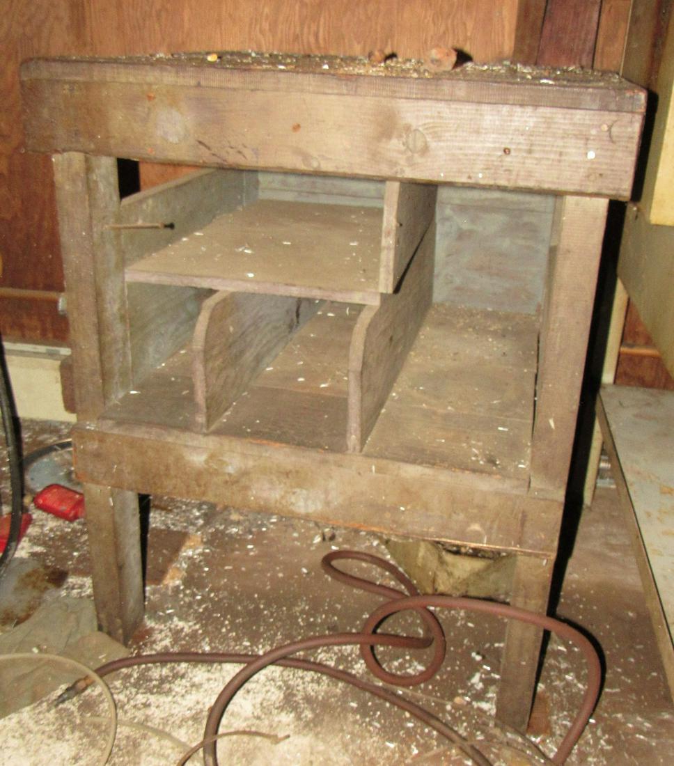 Primitive Work Table: Approx 25" x 25" x 31" tall