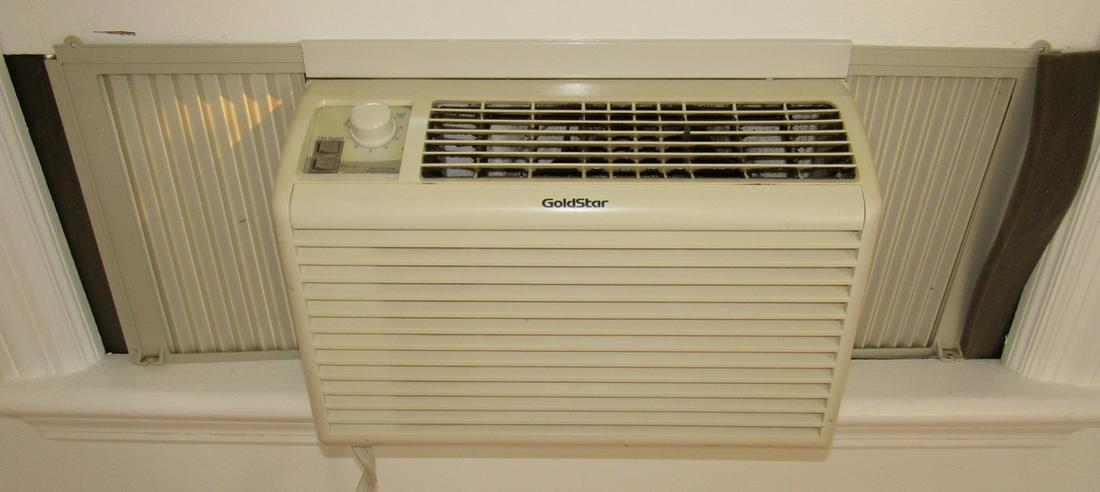 Goldstar DE humidifier Do not work selling for parts Goldstar DE humidifier Do not work selling for parts
