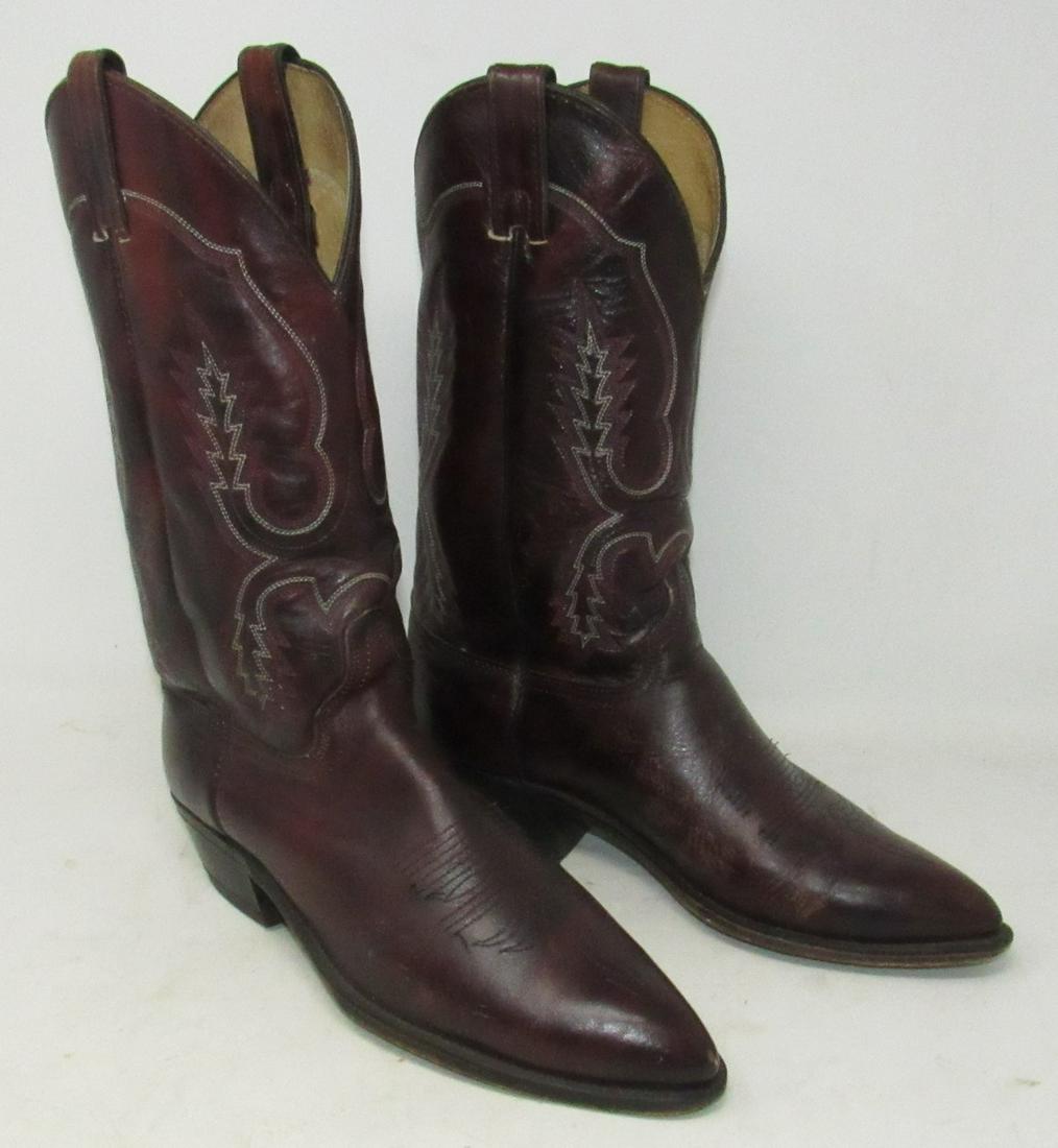 vintage cowboy boots near me