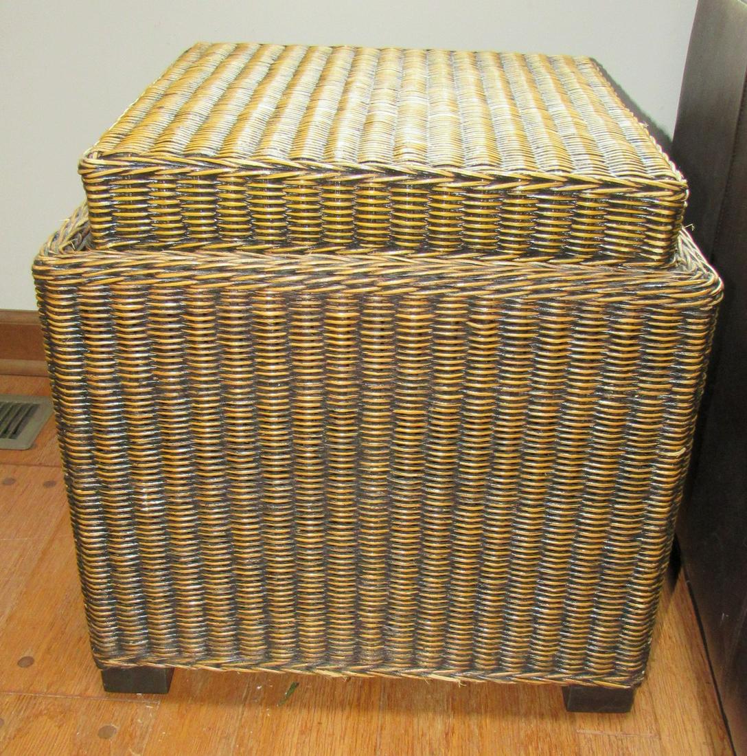 Wicker Style End Table / Storage Chest: Approx 20" x 20" x 20" tall