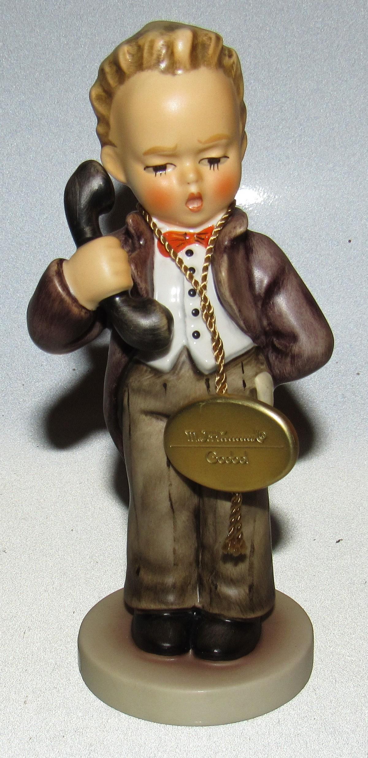 Chef Hello Goebel Hummel: Approx 6 5/8" tall