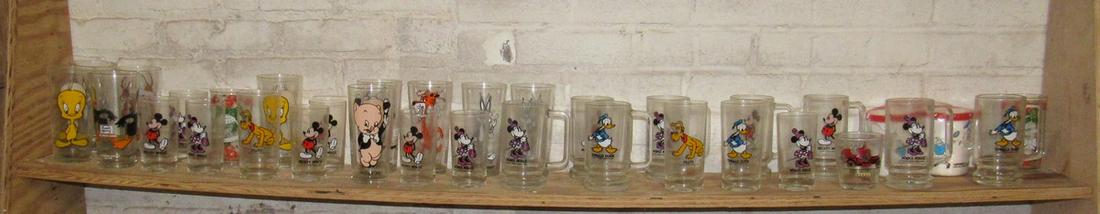 33 Character Cups Mugs Warner Bros. Walt Disney: Getting all pictured