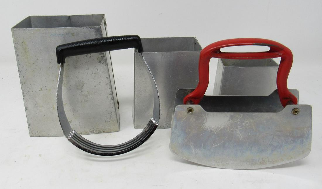 Ice Cream Molds and Choppers: Tallest mold is approx 5 1/2" tall