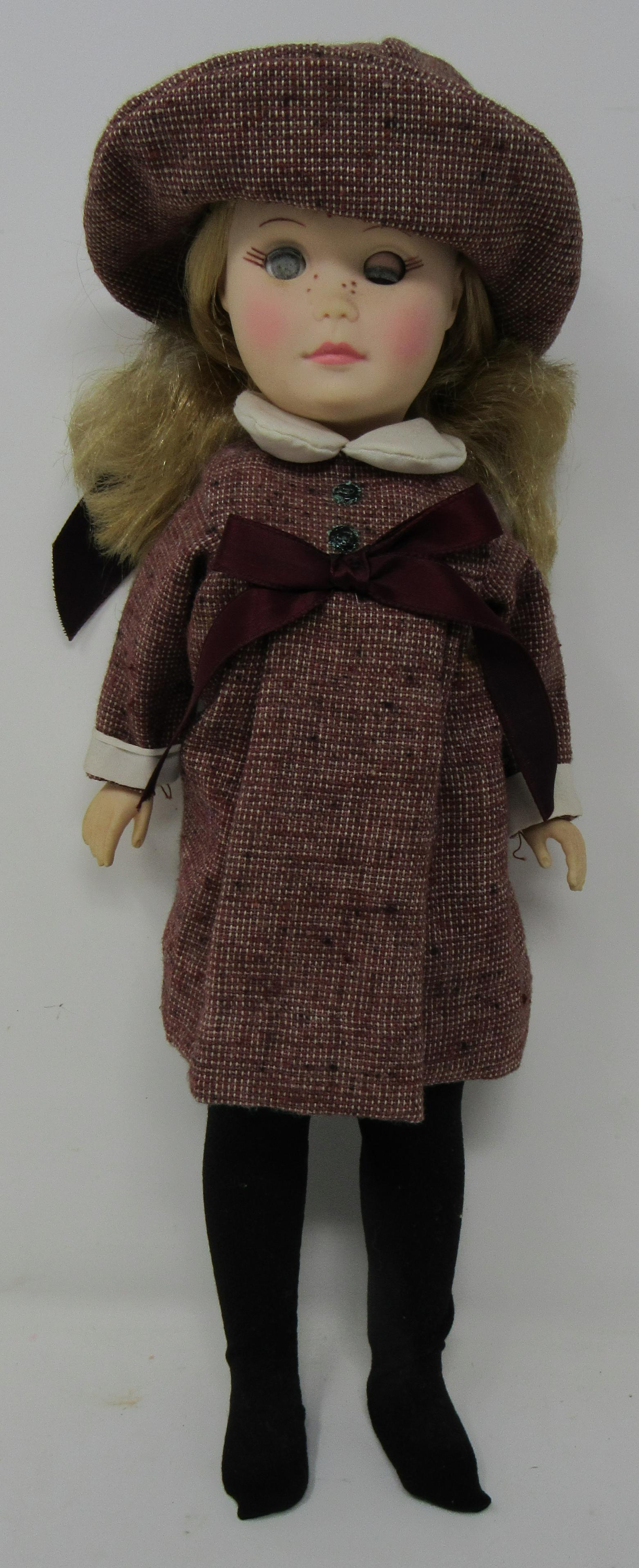 Effanbee Autumn Doll with Sleepy Eyes: Apprx 14"