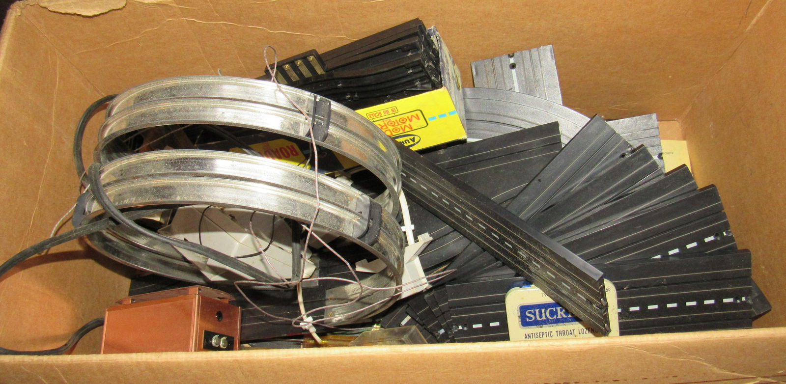 Slot Car Track: Getting all pictured in box