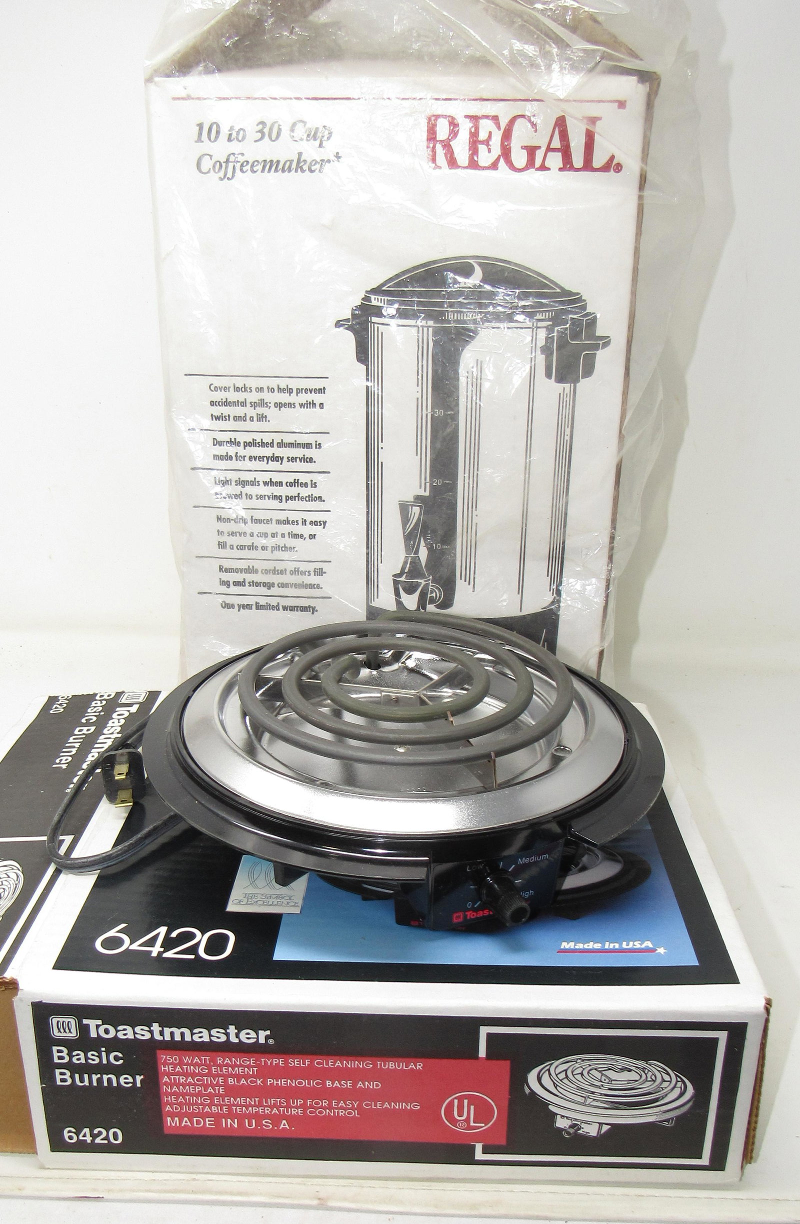 Regal 30 Cup Coffeemaker Toastmaster Basic Burner: Burner looks like it was not used. Coffeemaker looks like it was.