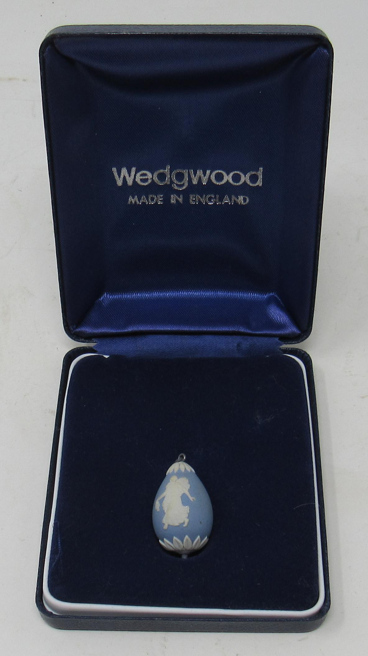 Wedgwood Pendant #54: Approx 1 1/4" long
