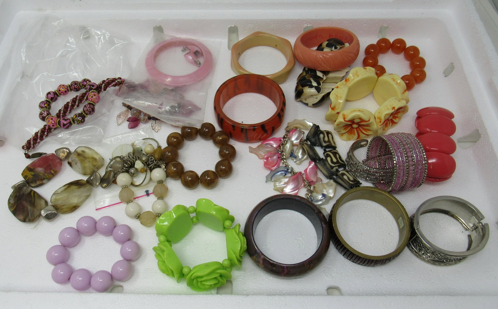 Lucite Bakelite Misc Bracelets: Getting all pictured