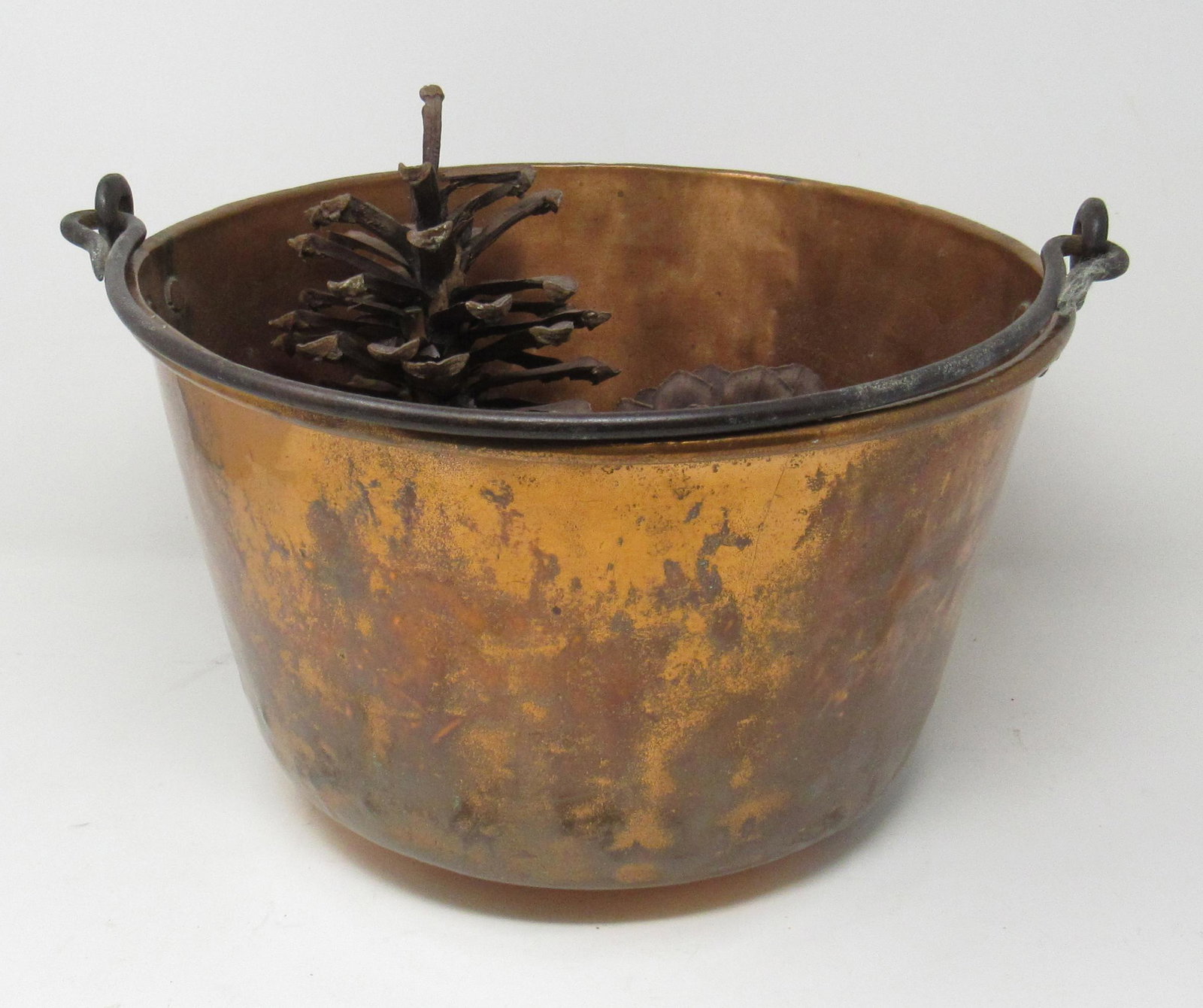 Copper Kettle with Bail Handle: Approx 11 1/2" in diameter and 7 1/4" tall