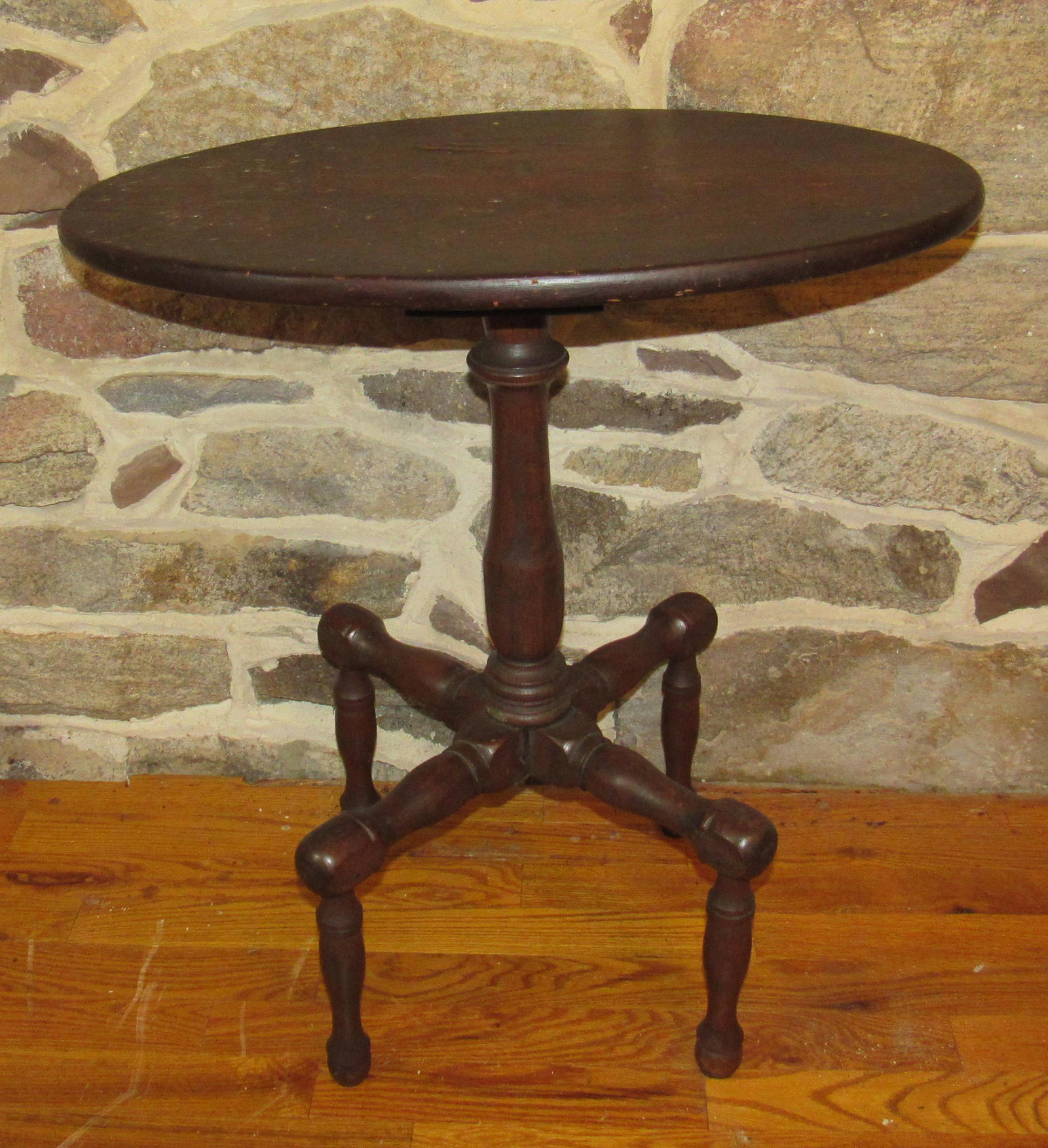Oval Top Table: Approx 14 1/2" x 24" x 26" tall