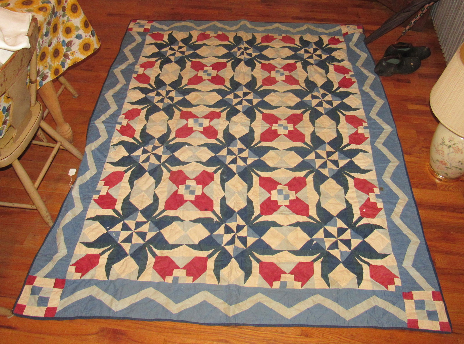 Arch Quilt: Apprx 67" x 82"