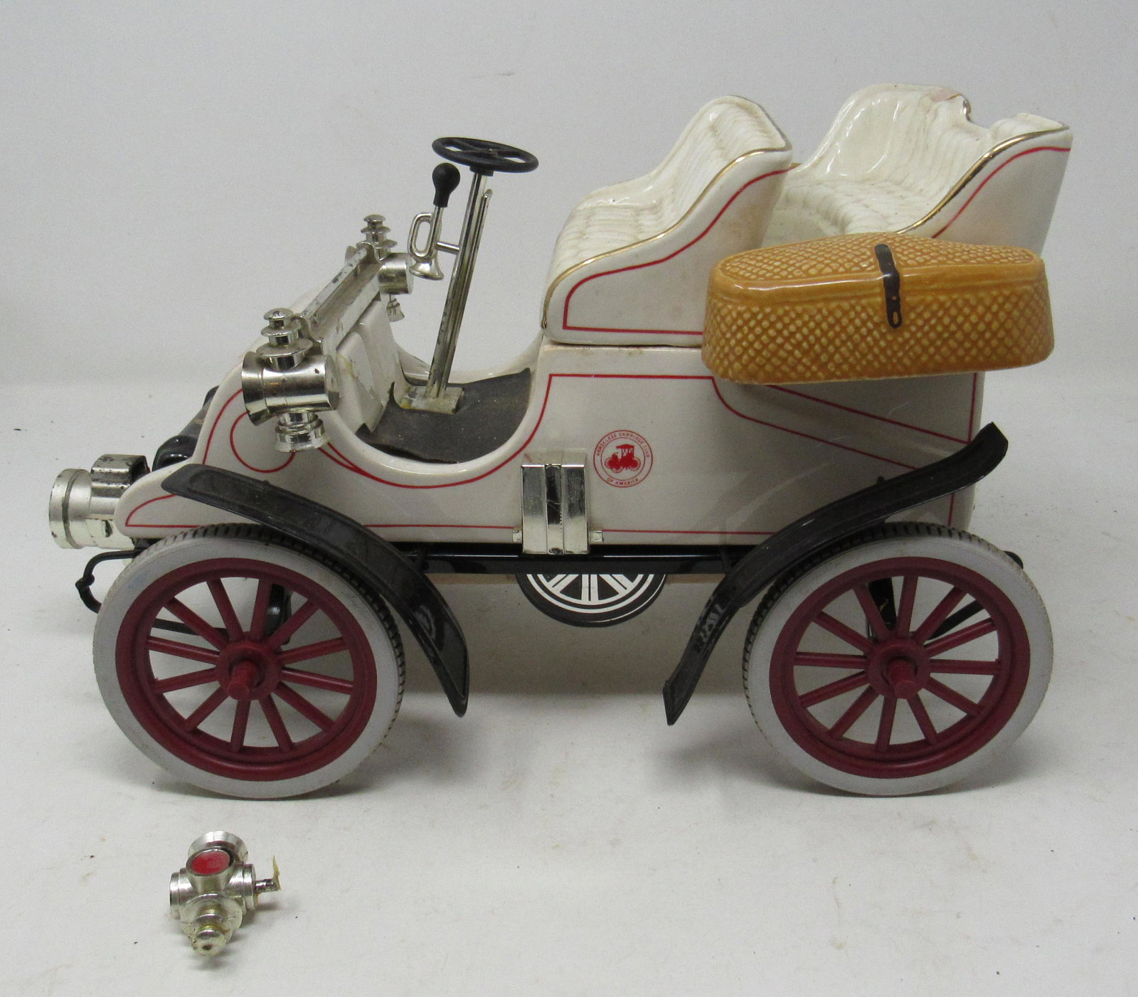 Aristo Craft Creation Cadillac Horseless Carriage: Approx 13 1/2" long