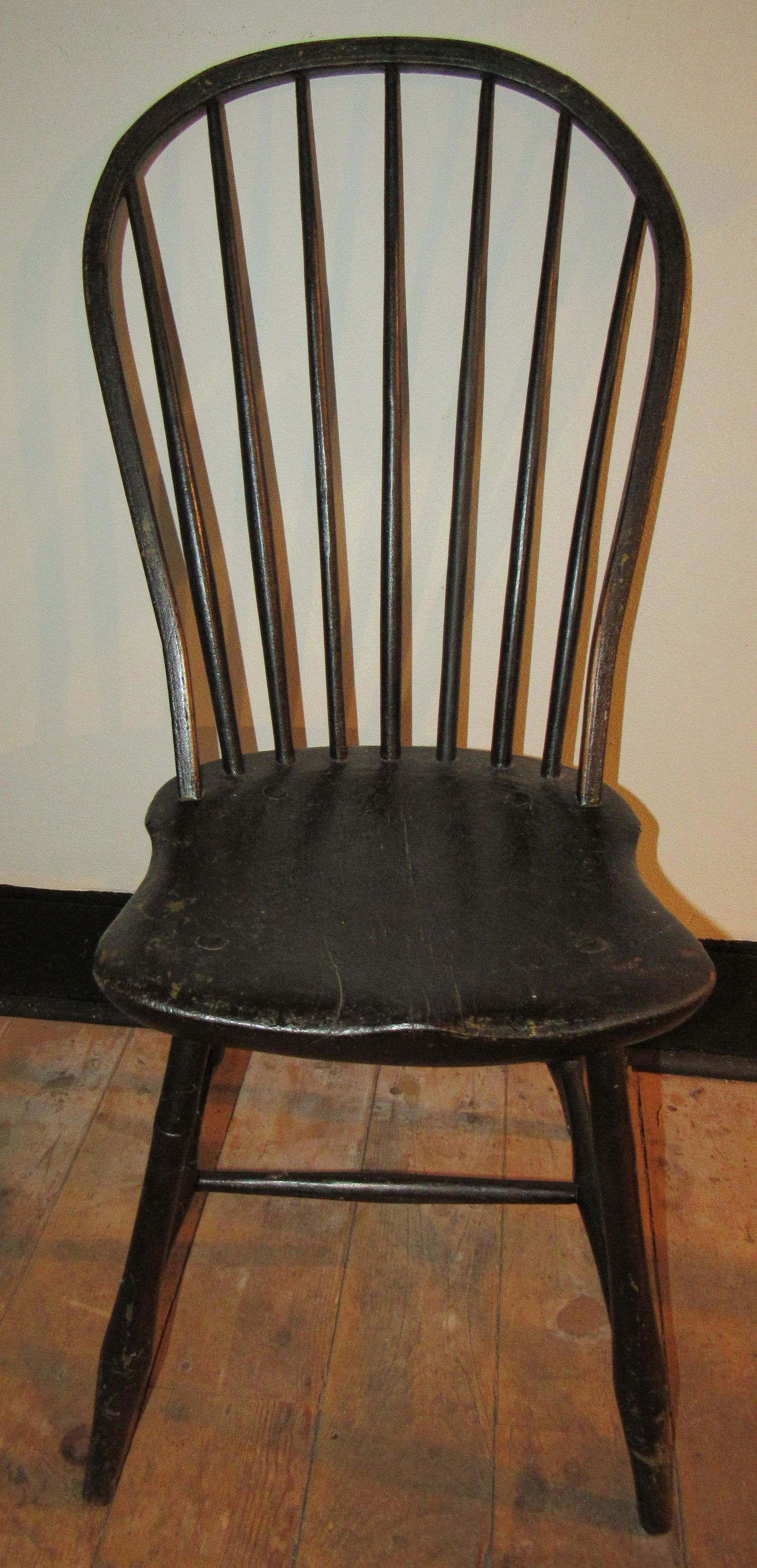 Black Windsor Chair: Nice condition