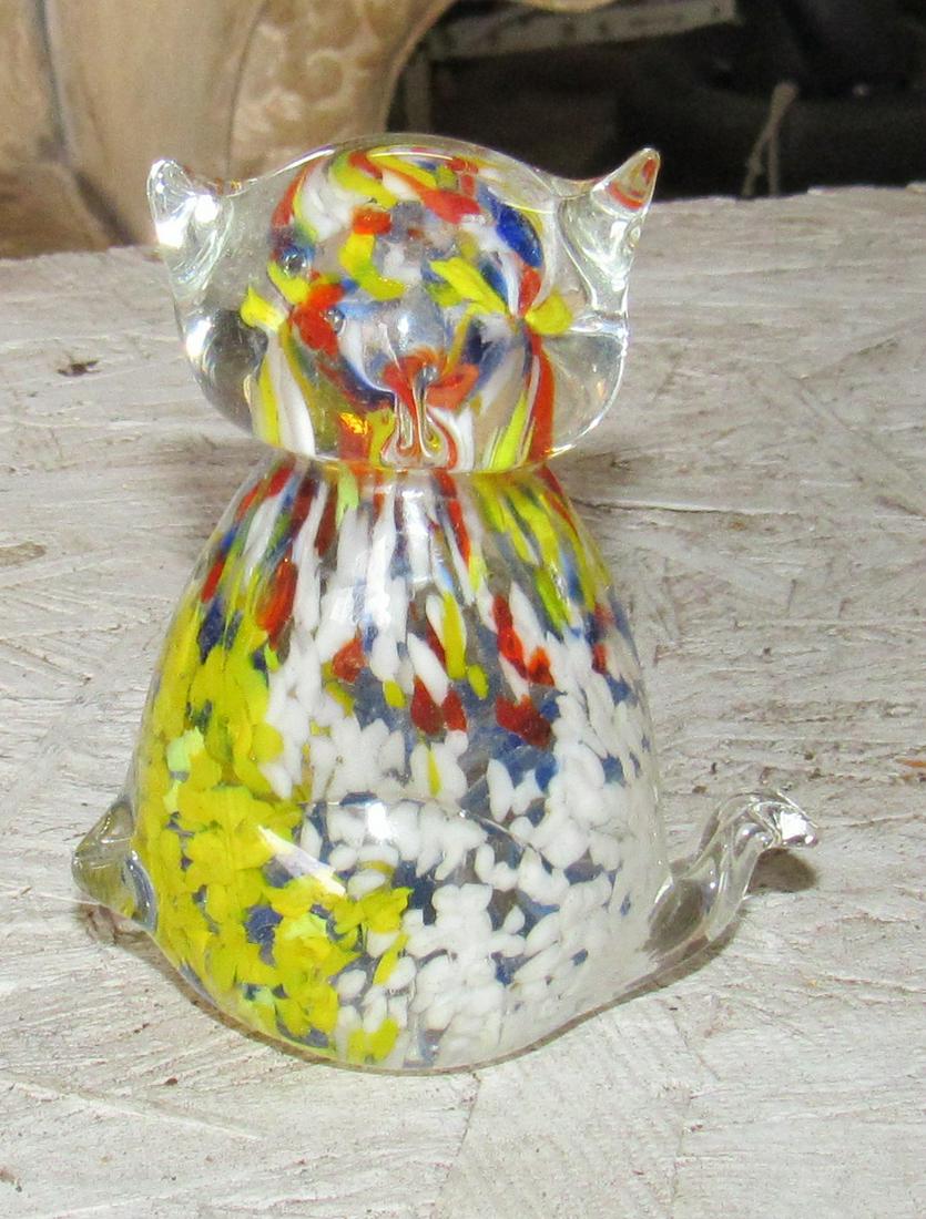 Art Glass Cat Paperweight: Approx 3 1/2" tall