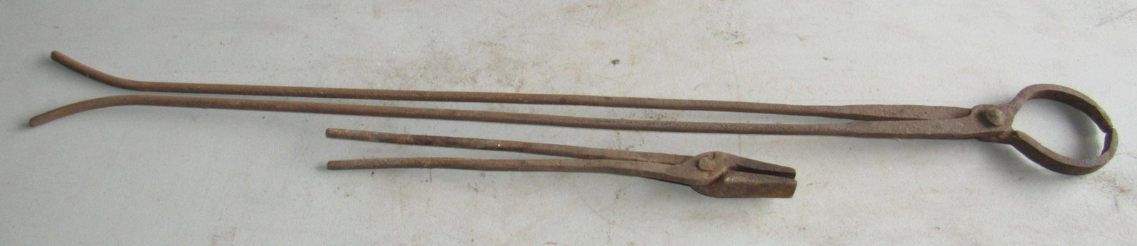 Blacksmith Tongs: Longest is apprx 39"
