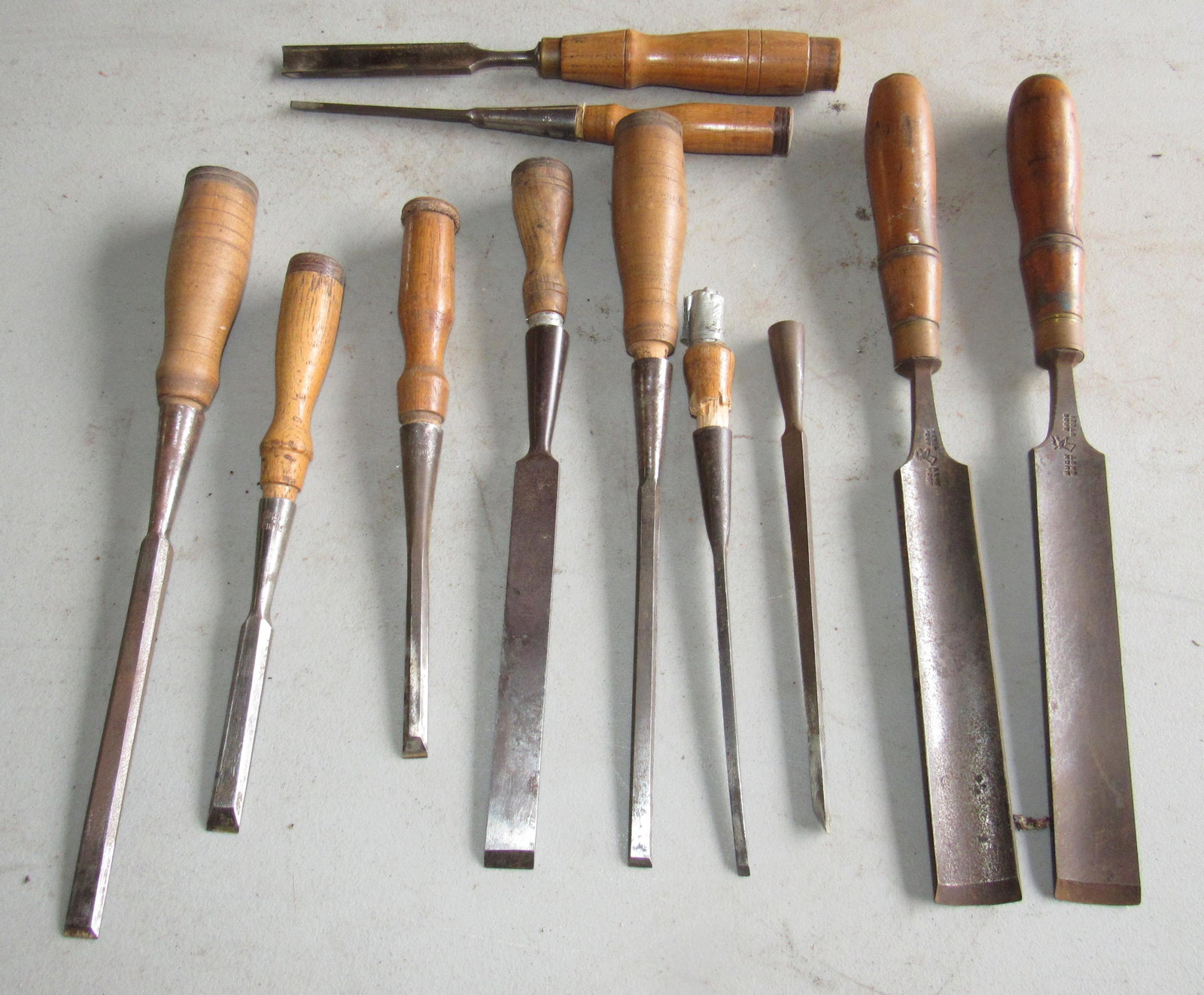 Chisels Incl Buck: 2 Buck chisels on far right are approx 15" long